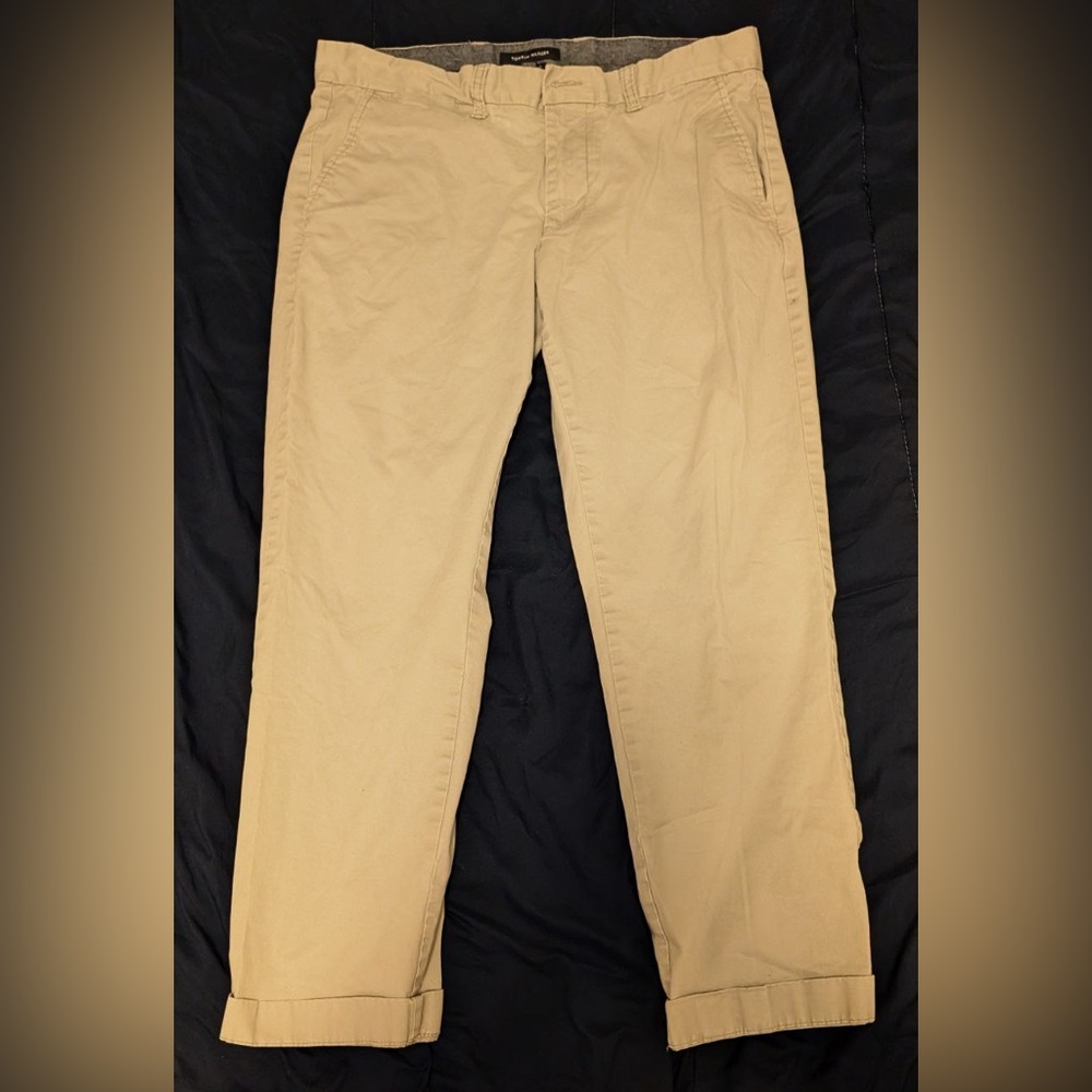 Tommy Hilfiger Tailored Fit Chino Pants (Gray)